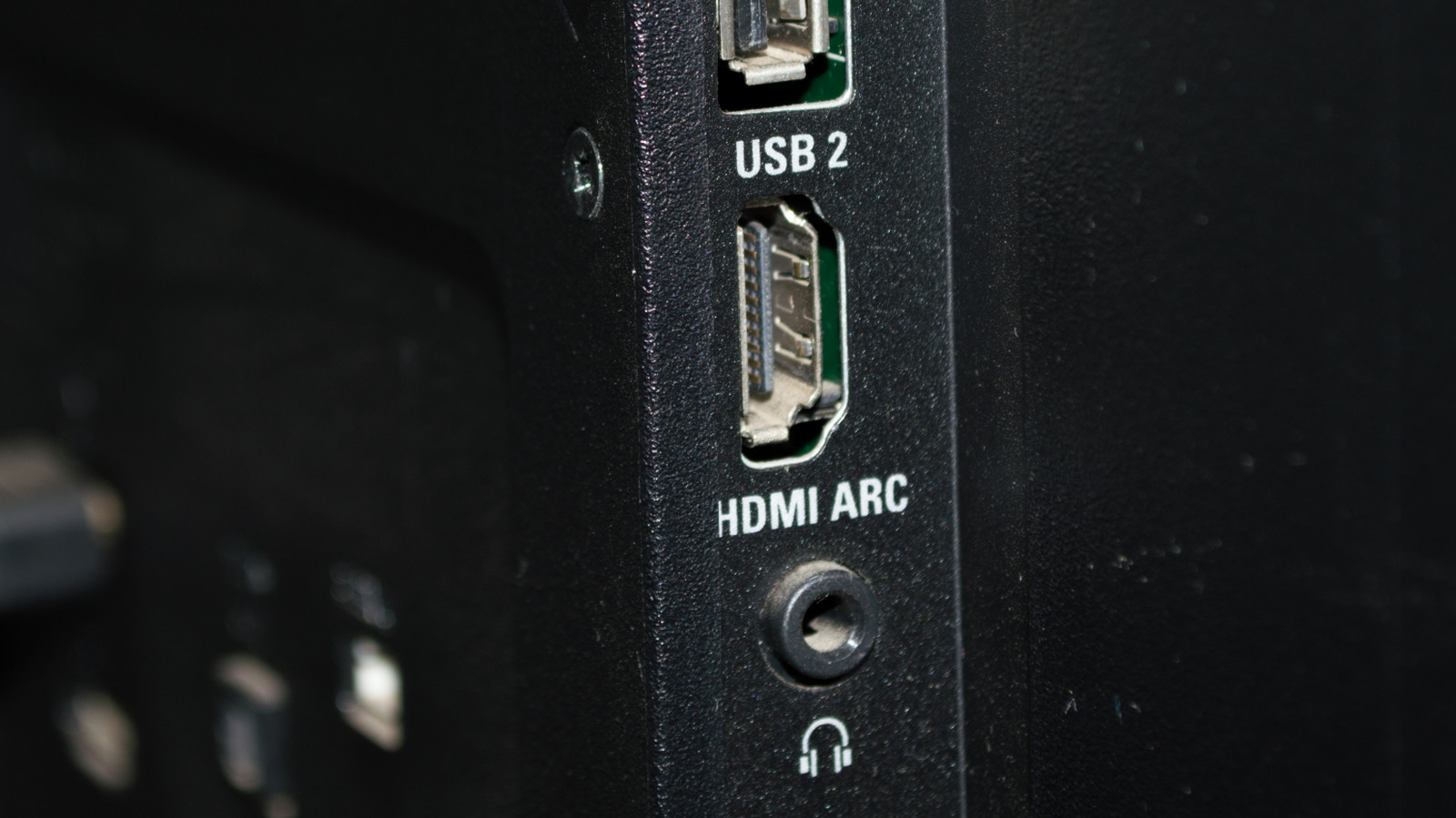 Maximize Your TV: 3 Essential Devices for HDMI ARC Port
