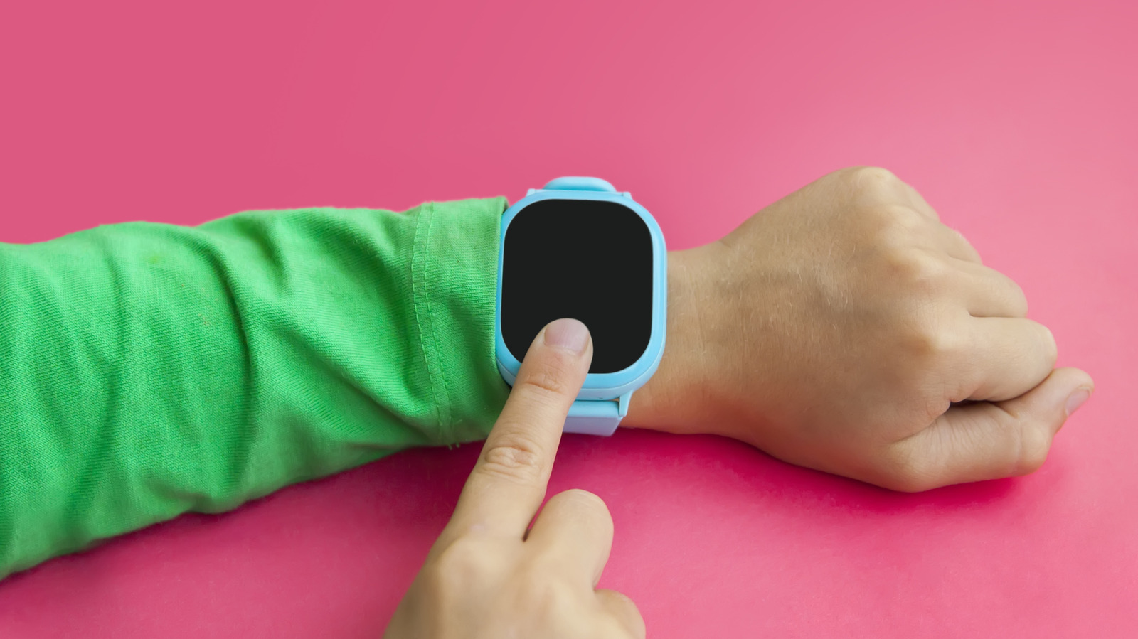Smartwatch Brand Faces User Concerns Over Overheating Problems