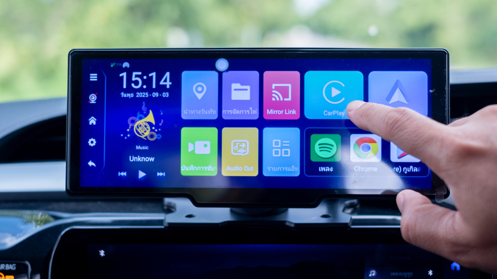 Top 8 Apple CarPlay Features & 6 Users Wish They Had Avoided