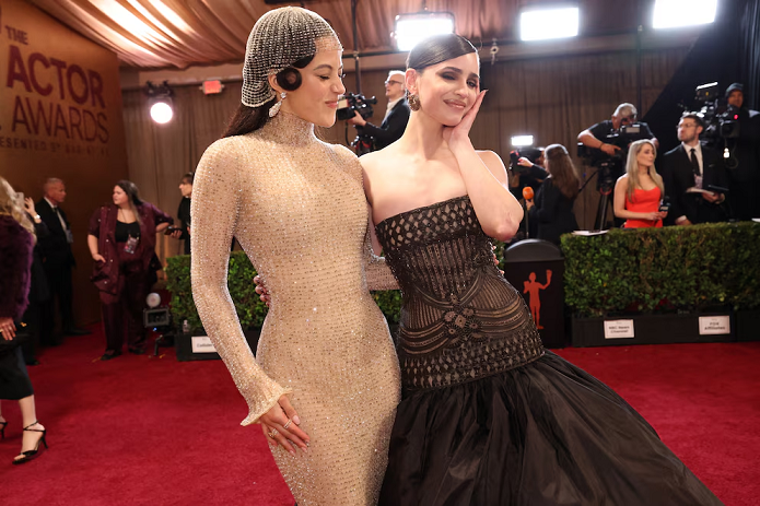 Looks deslumbrantes en la alfombra roja de Los Ángeles: Kate Hudson y Timothée Chalamet