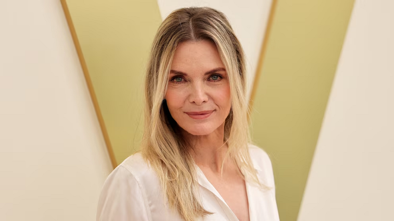 Michelle Pfeiffer revela el hábito que mantiene su juventud diaria