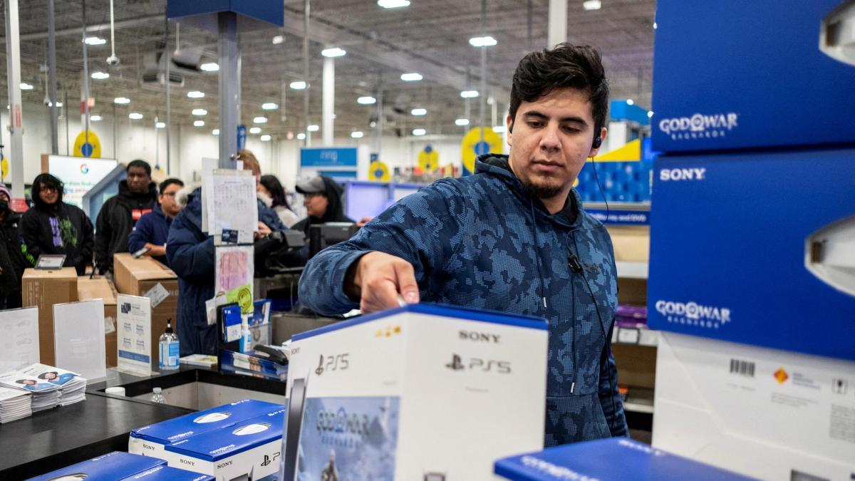 PlayStation 5 aumenta su precio en 100 euros por la economía global