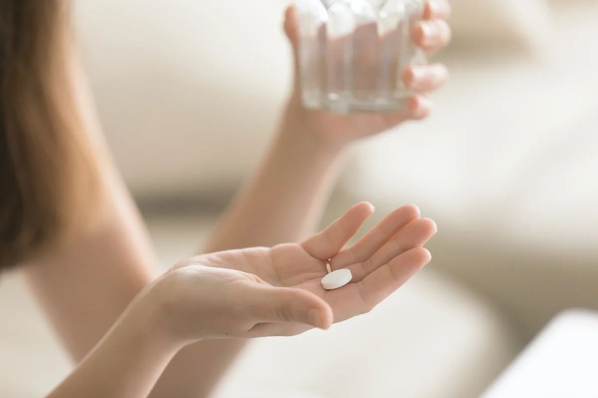 Remedios para aliviar el dolor de cabeza: descubre qué tomar