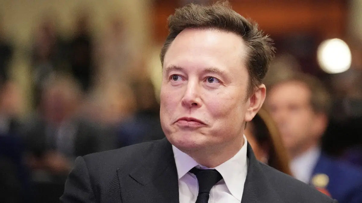 Musk pide destituir a Altman y frenar el lucro en OpenAI