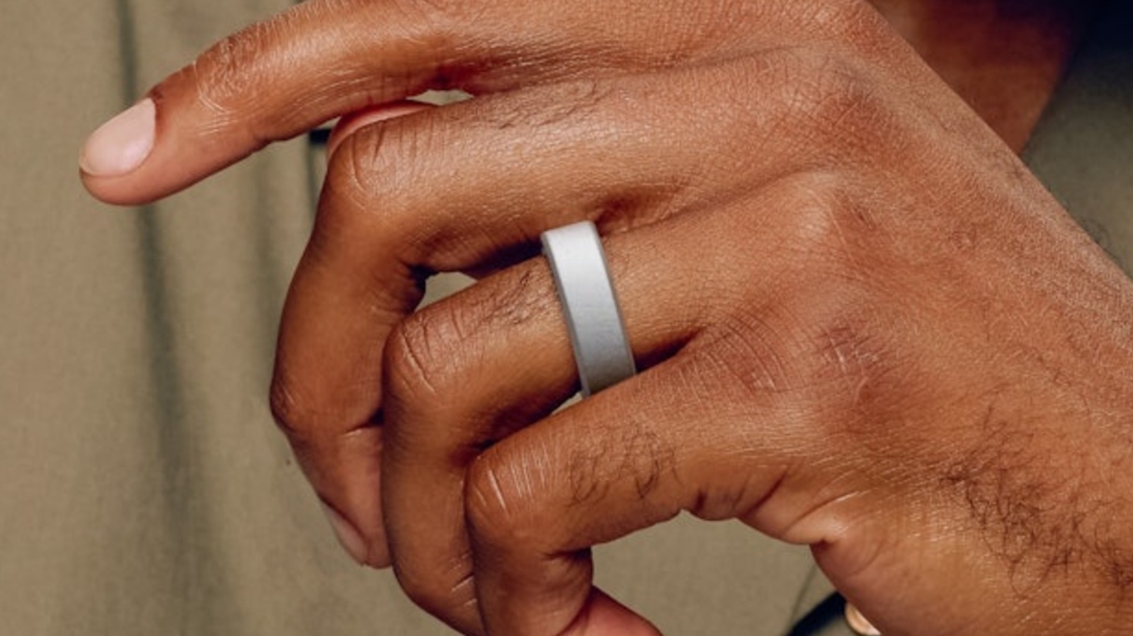 Cleaning Your Smart Ring: How Often Should You Do It?