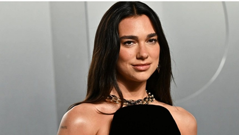 Dua Lipa demanda a Samsung por su polémica estrategia publicitaria