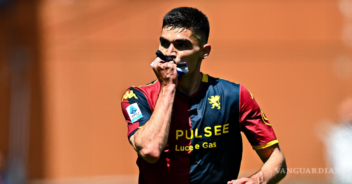 Johan Vásquez brilla en la derrota del Genoa frente a Santiago Giménez