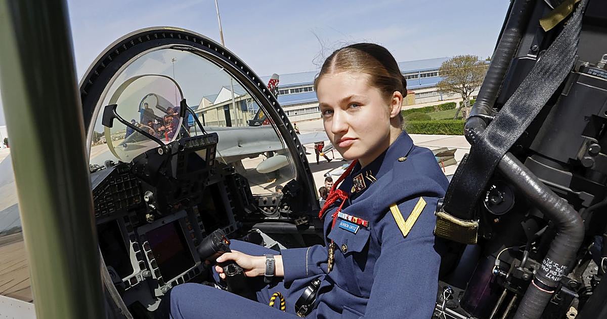 Princesa Leonor: Impactantes Imágenes de su Formación en Top Gun