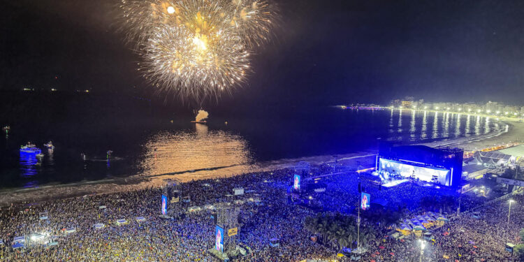 Shakira deslumbra Copacabana con ‘La fuerte’ en su gran show