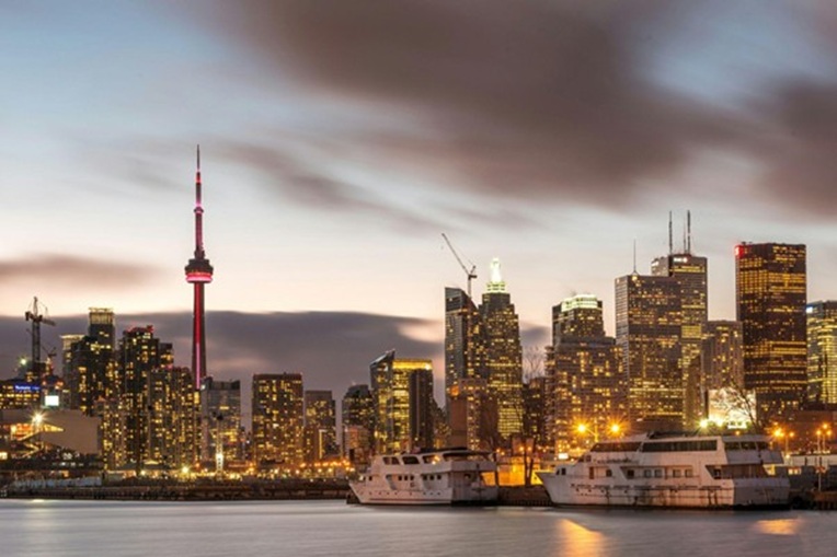 Six Major Housing Markets Decline, Seven Continue to Rise