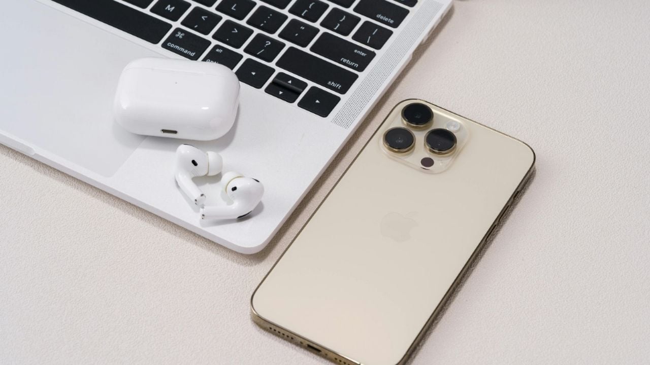Apple eleva precios de Mac, iPad y Vision Pro por escasez de chips