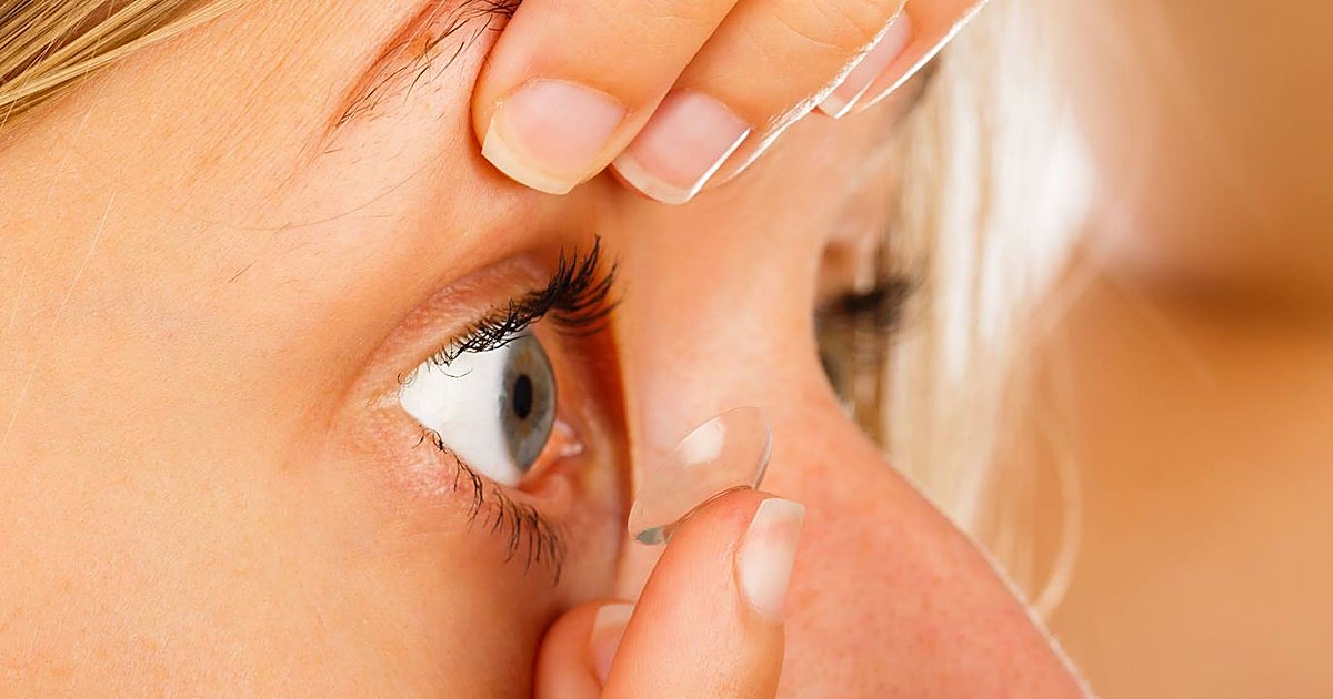 Consejos esenciales para padres: piscina y lentillas en niños
