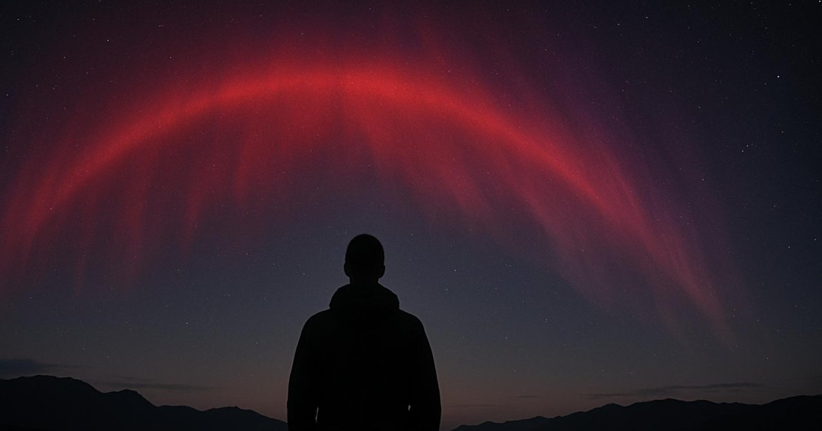 Descubre los impactantes hallazgos sobre auroras rojas gigantes.
