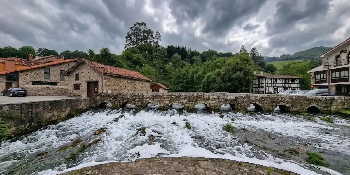 Fuentona de Ruente: Descubre este Espectacular Destino Natural