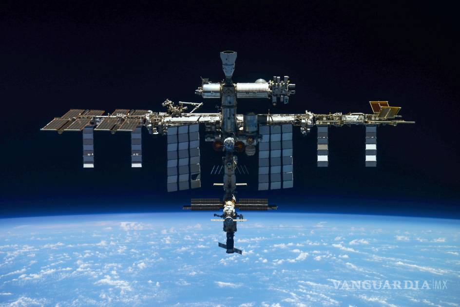 Fuga de aire en la EEI: NASA entrena a tripulación para evacuación