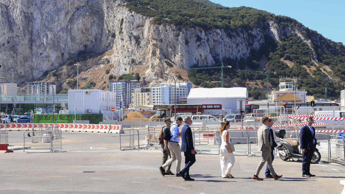 Hacienda excluye a Gibraltar de paraísos fiscales y suma a Rusia