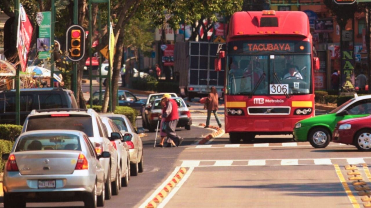 Hoy No Circula: Autos que descansan en CDMX y Edomex, 14 junio 2026