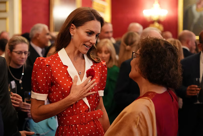 Kate Middleton deslumbra en un vestido vintage de los 50