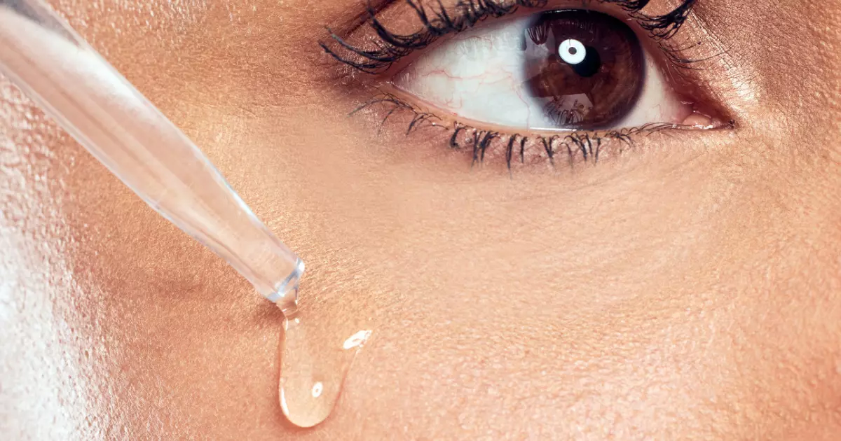 Natural Acne Solutions: Essential Oils for Clear Skin in 2026