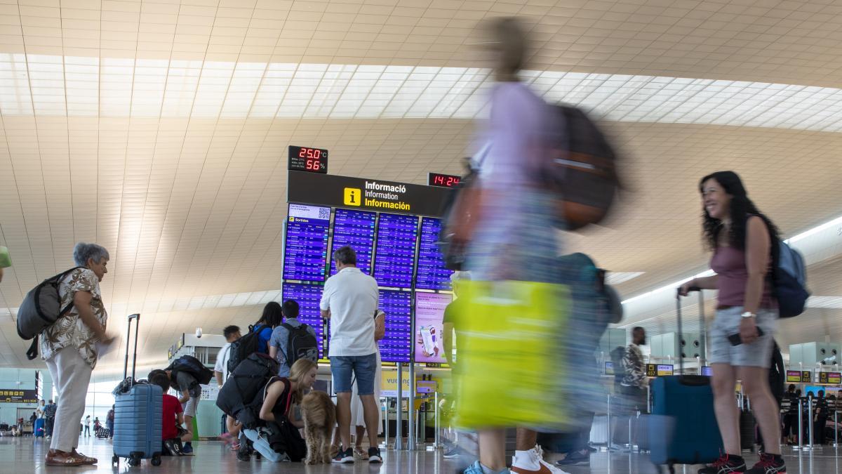 Nueva norma de maletas de mano impacta el negocio aéreo