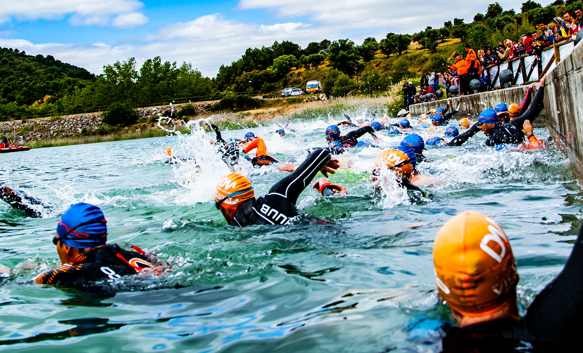 Pánico en Aguas Abiertas: 3 Estrategias para Triatlón Sin Estrés