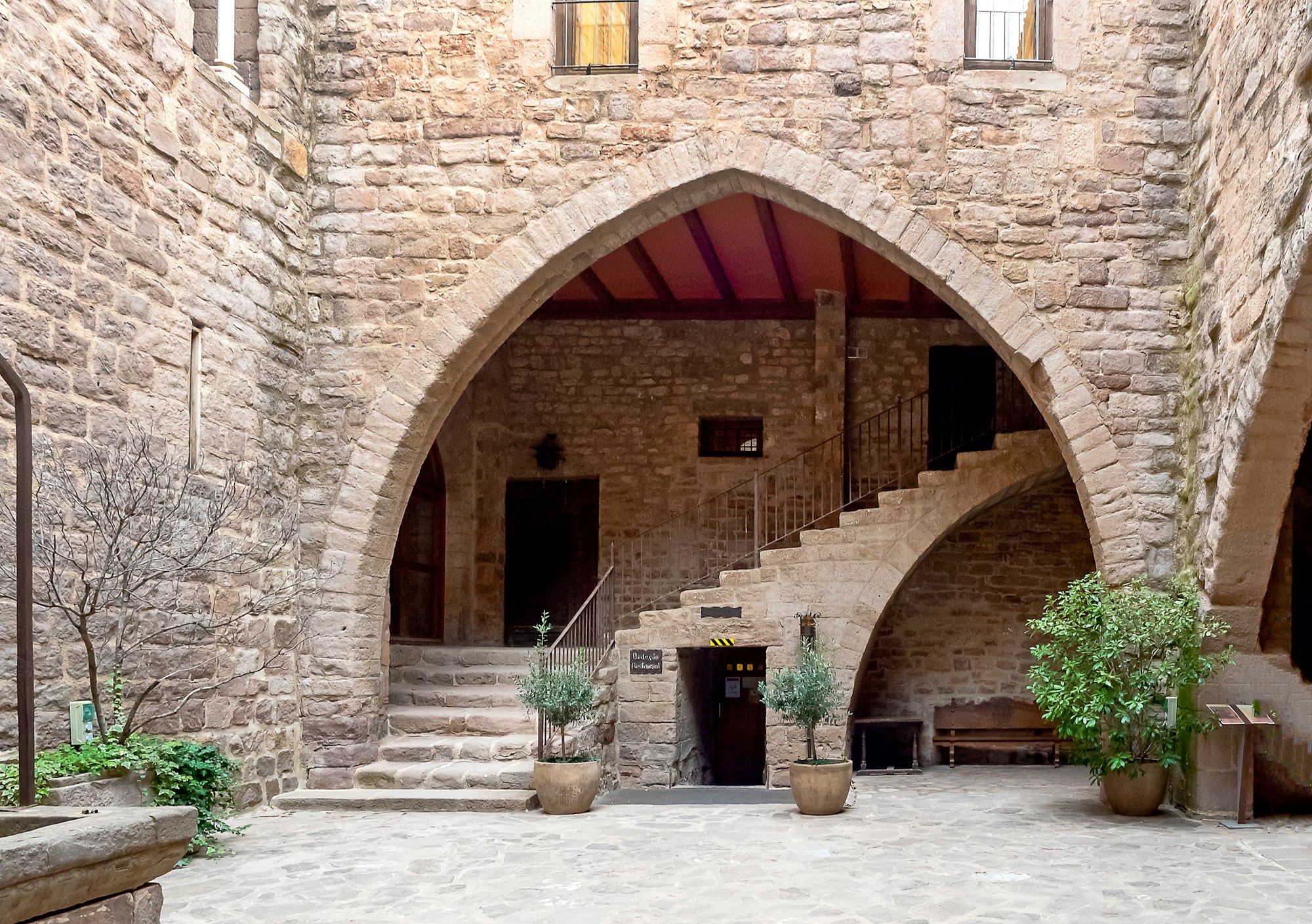 Paradores espectaculares en España: 9 maravillas para descubrir