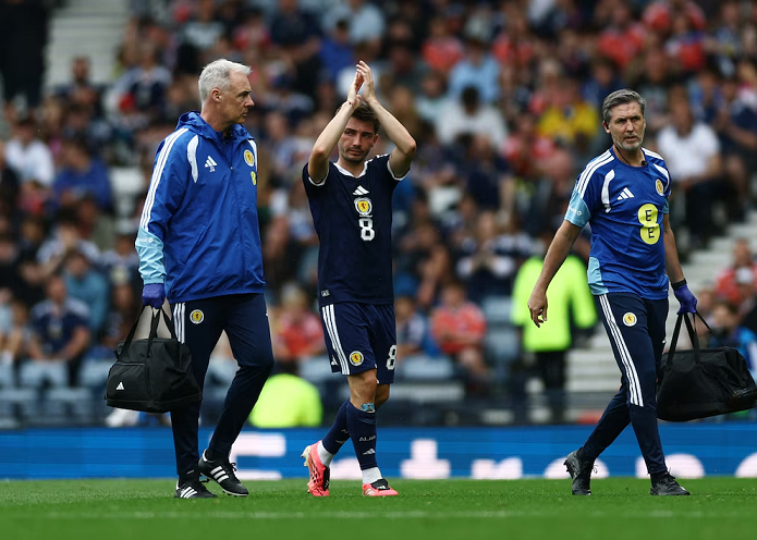 Primera baja del Mundial: estrella se lesiona la rodilla en amistoso