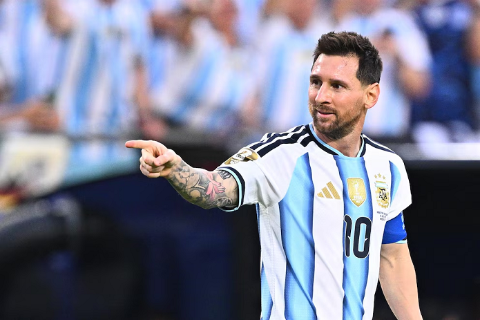 Shakira felicita a Messi por su victoria ante Austria en el Mundial