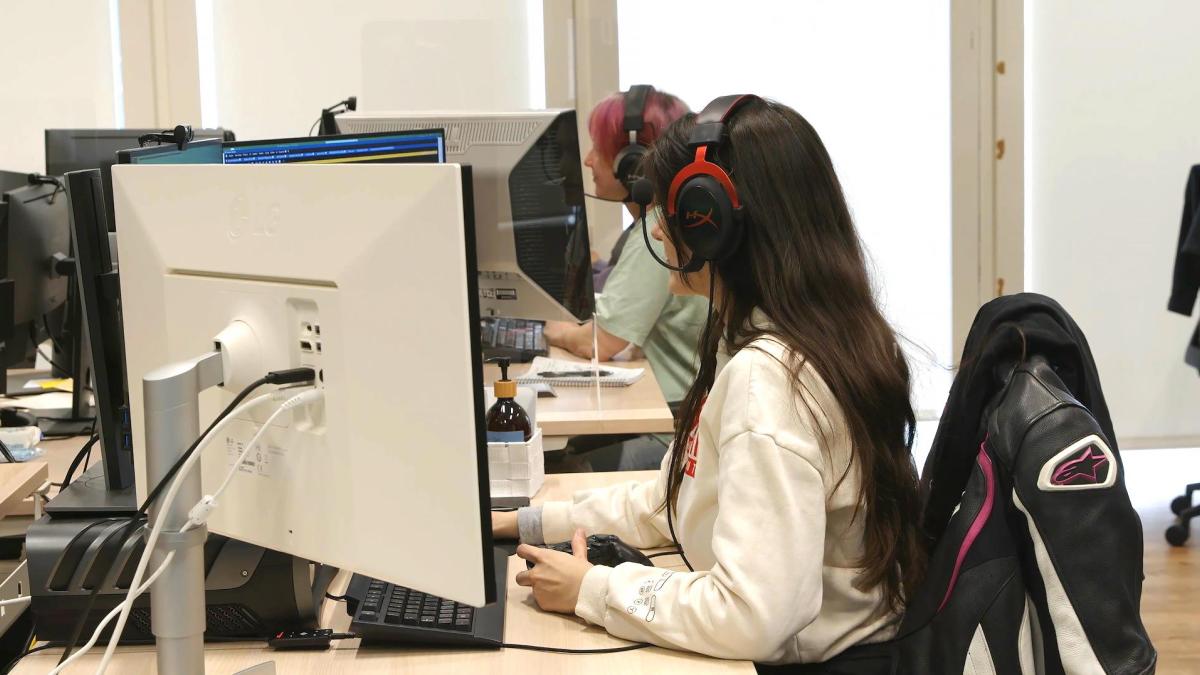 Ubisoft reestructura su división en Barcelona, afectando a 51 empleados