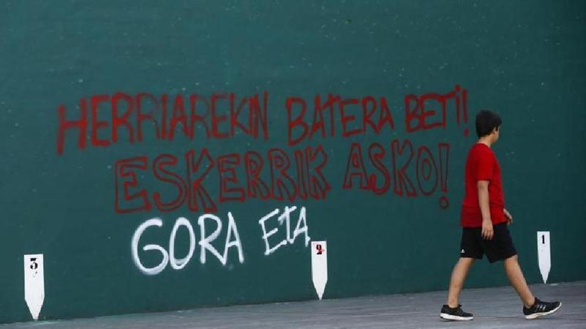 60% de estudiantes ignora nombres de víctimas de ETA