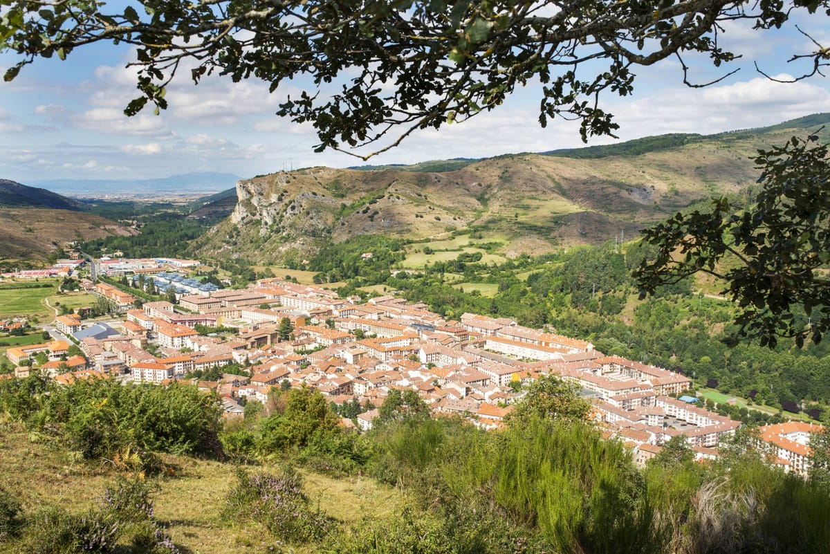 La Rioja: descubre su sierra, monasterios y esquí, ¡más que vino!