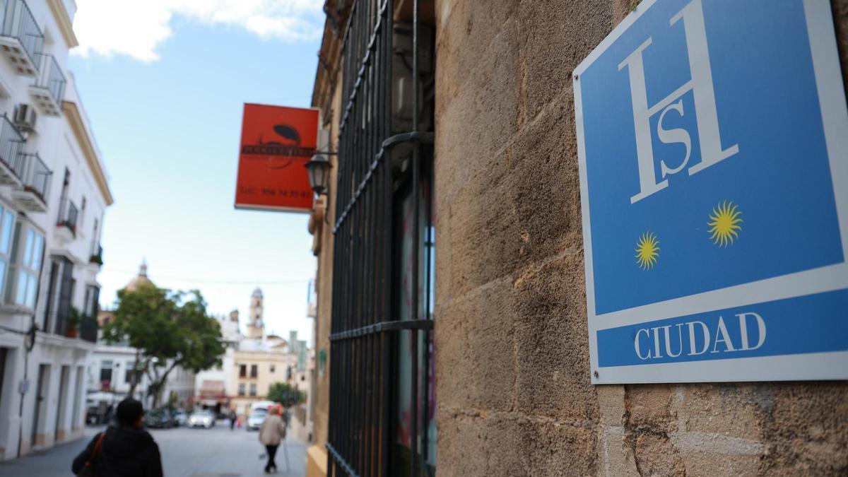 Pernoctaciones en hoteles caen en junio, pero aumentan precios