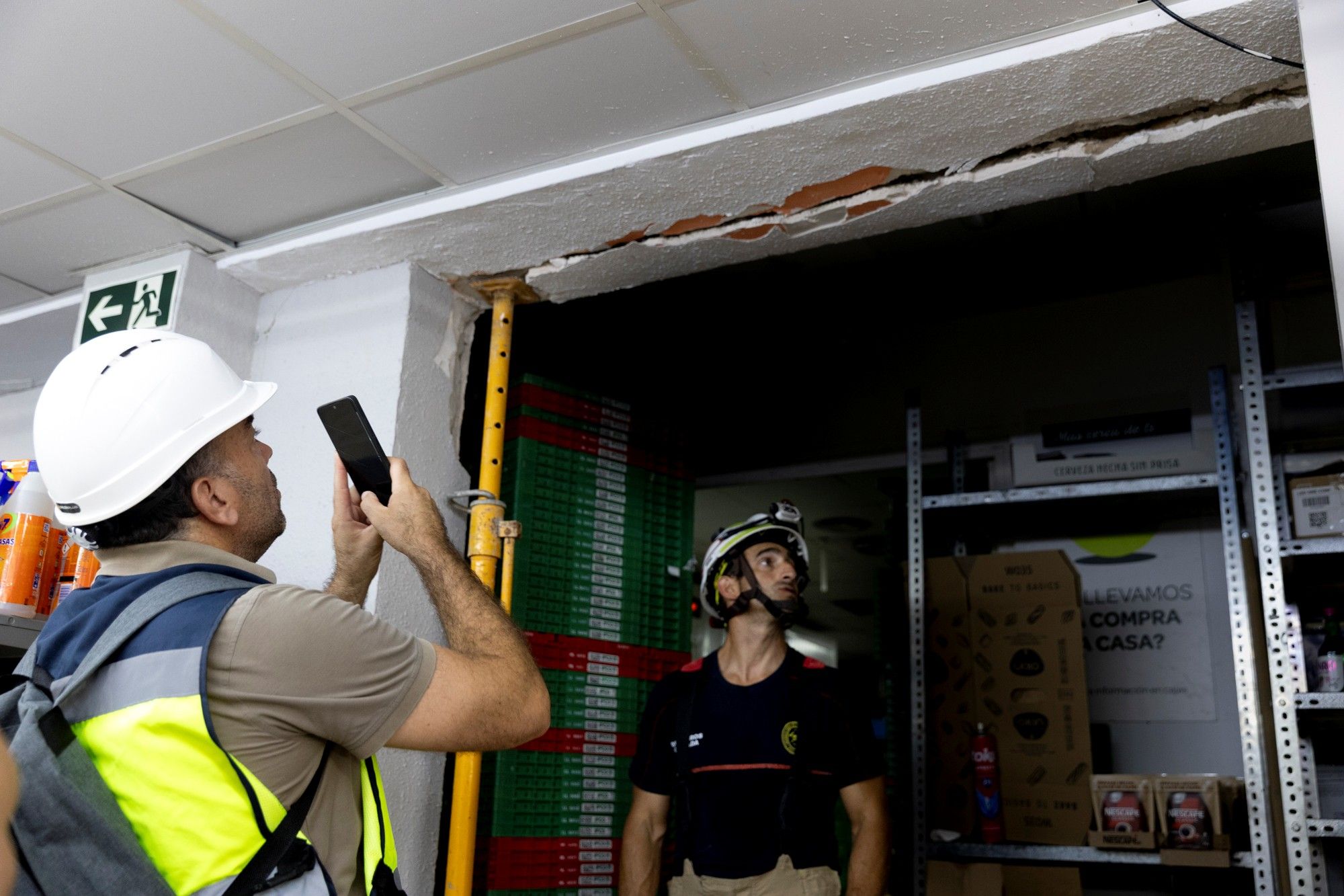 Arquitectos y Bomberos Analizan Miles de Incidencias en Granada
