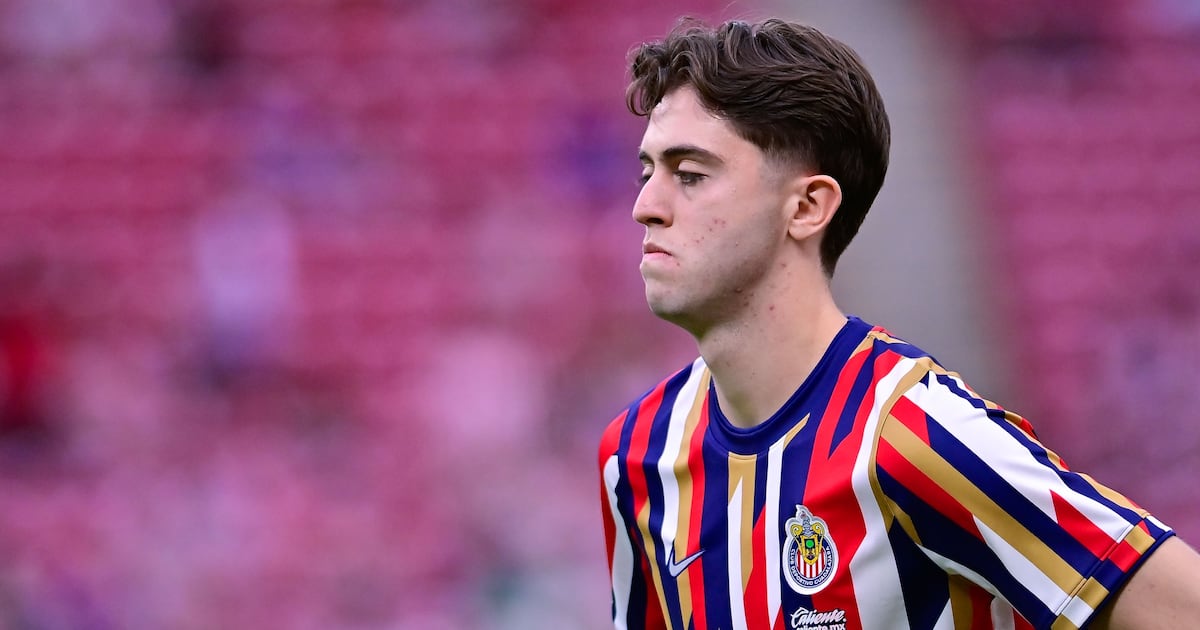 Brian Gutiérrez busca salir de Chivas por conflictos con Milito