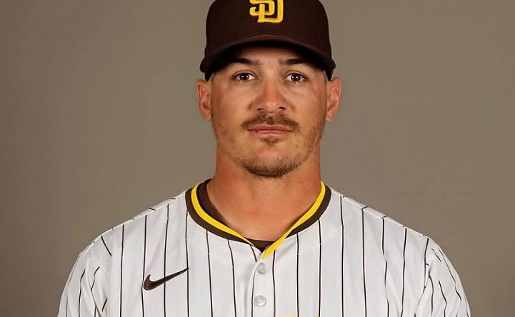 Exbeisbolista venezolano y coach de Padres de San Diego, liberado