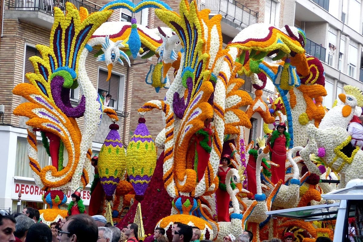 Fiesta Centenaria en Cantabria: Celebración y Tradición Única