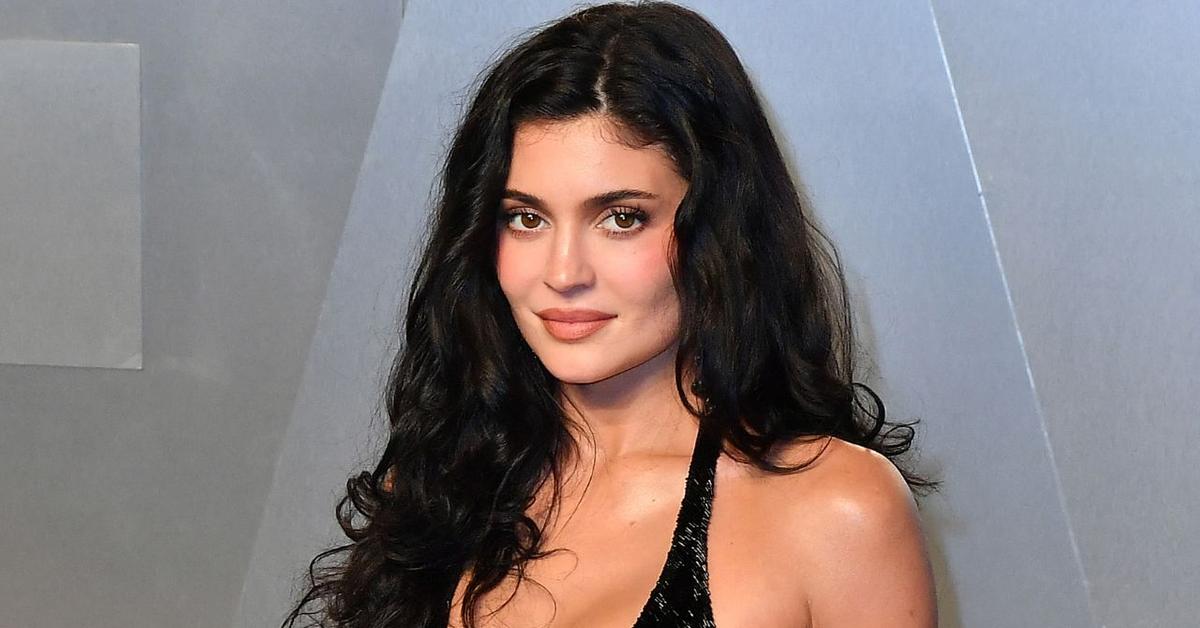 Kylie Jenner Stuns in Thong Sandals for Bold Campaign Photos