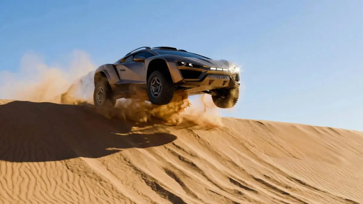 Lamborghini desata su poder en el desierto: fotos y sorpresas