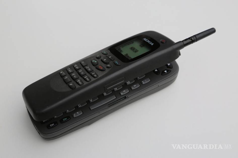 Nokia 9000 Communicator: 30 años del primer smartphone histórico