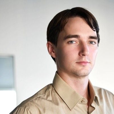Stop Prompting: Enhance AI Collaboration with Design Patterns