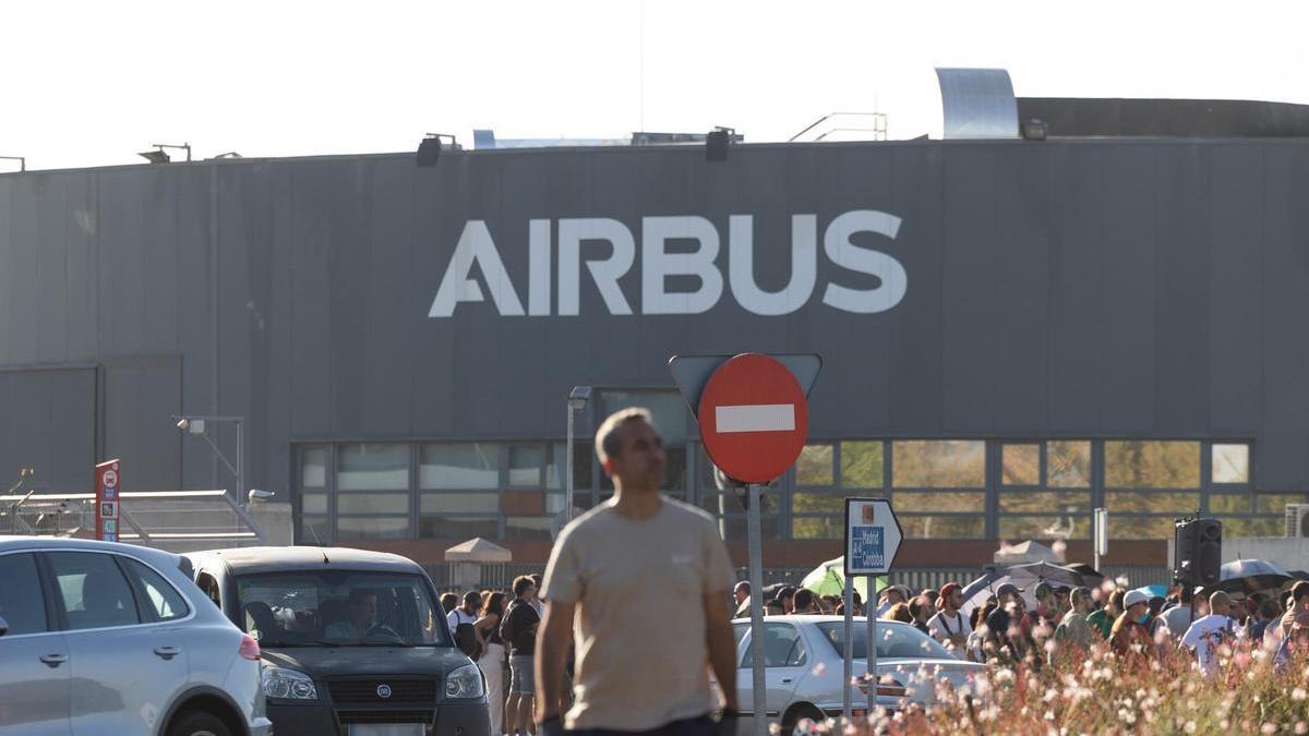 Hereu media entre Airbus y sindicatos en huelga indefinida este viernes