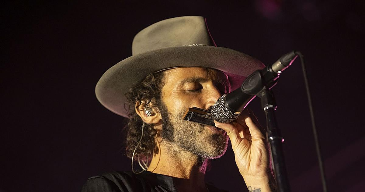 Leiva busca coristas en sus conciertos de Madrid para nuevo disco