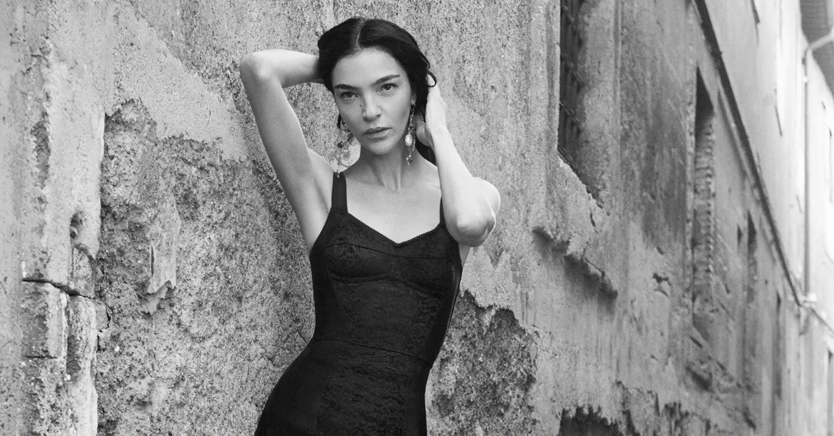 Mariacarla Boscono Shines in Dolce & Gabbana’s DNA Collection