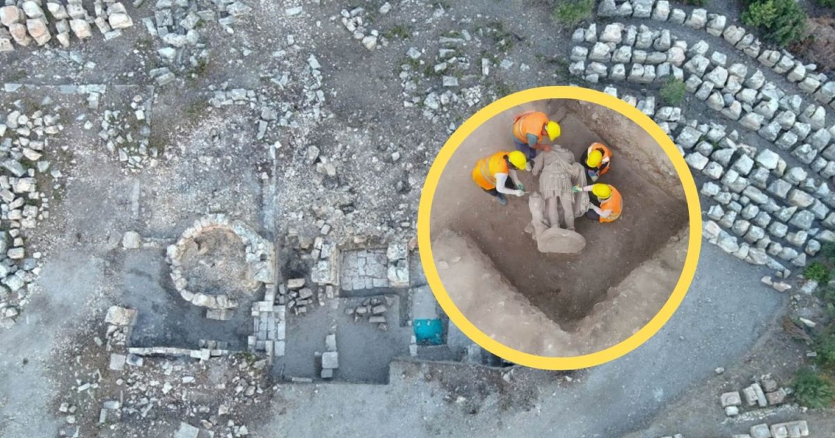 Estatuas de Adriano y Sabina descubiertas en Cibira