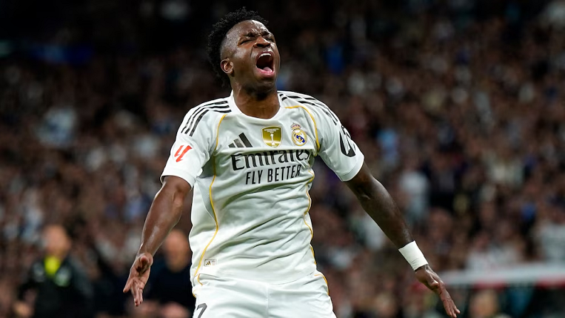 Sanción a Vinicius por tirar del pelo a Saliba: ¿se pierde el Clásico?